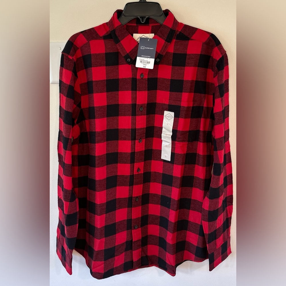 St Johns Bay Men’s Red Buffalo Plaid Long Sleeve Button Down NWT Size La…